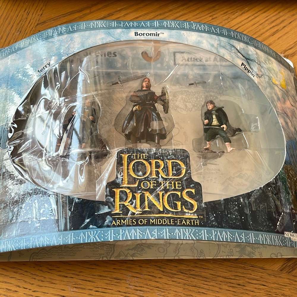 Lord Of The Rings - Attack At Amon-Hen - Armies Of Middle Earth Figures 2.5" NIB